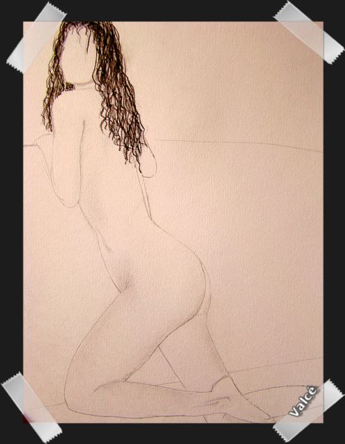 femme nue, nu sans visage, de dos, dessin crayon